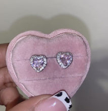 Load and play video in Gallery viewer, Princess Heart Icy Studs 💗
