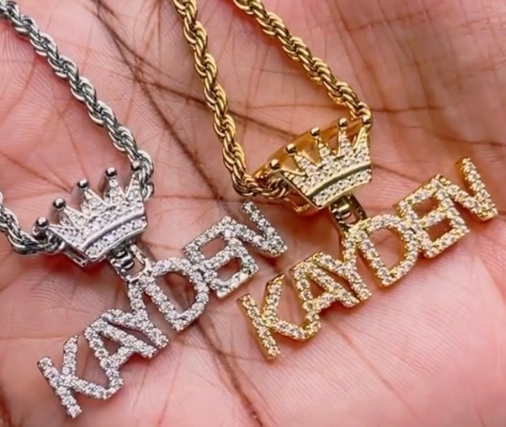 Crown Me Necklace 👑